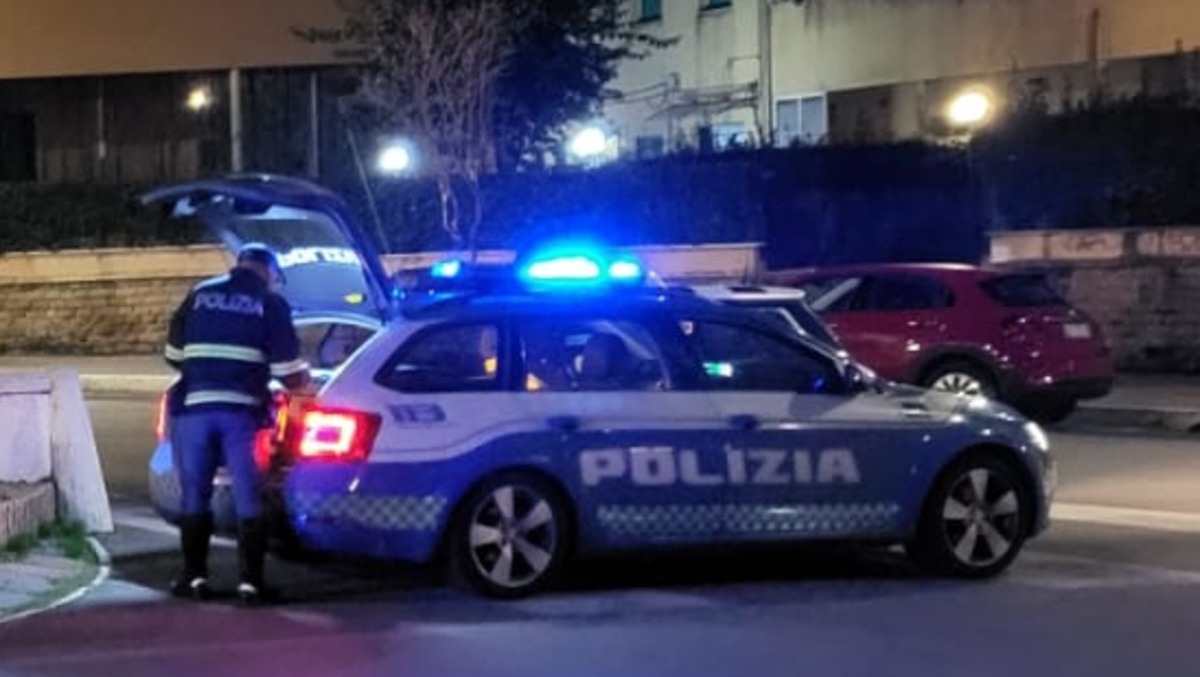 Anzio - Calci e pugni per rapina ad un anziano davanti ad una bimba di 5 anni, arrestato - 