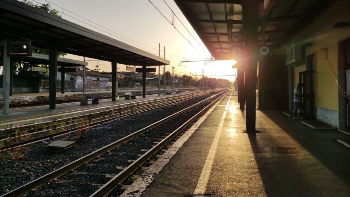 Nuovi disagi sulla Roma-Napoli via Formia: dopo il terremoto, stop ai treni per un incendio. - 