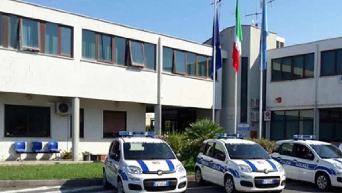 Aprilia - Temperature troppo alte negli uffici della polizia locale, verifiche della Asl e smart working  - 