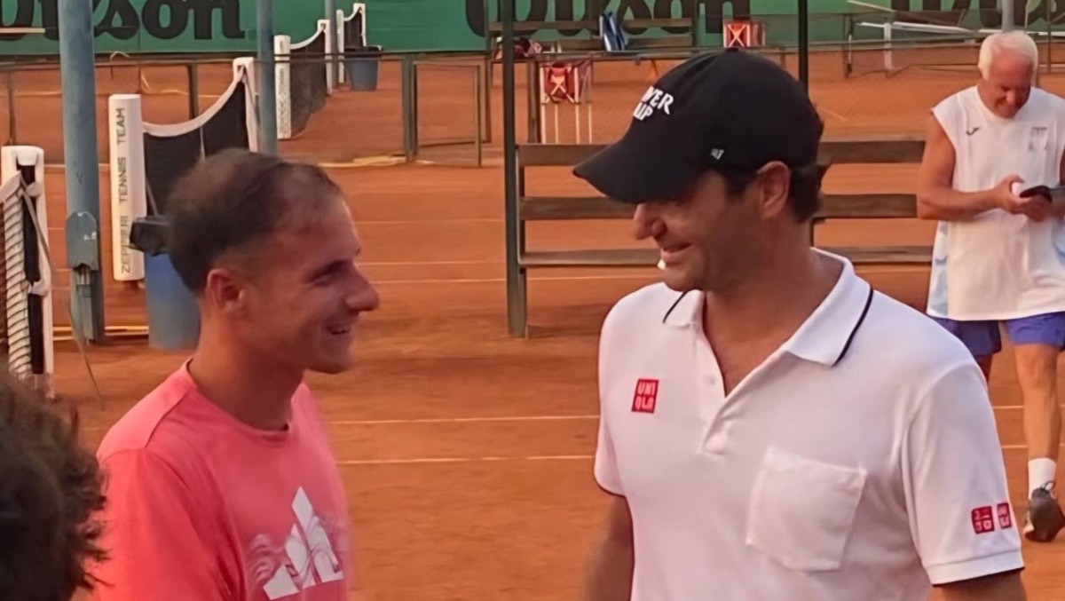 Allenamento a sorpresa al Circeo per Roger Federer  - Foto da Facebook 