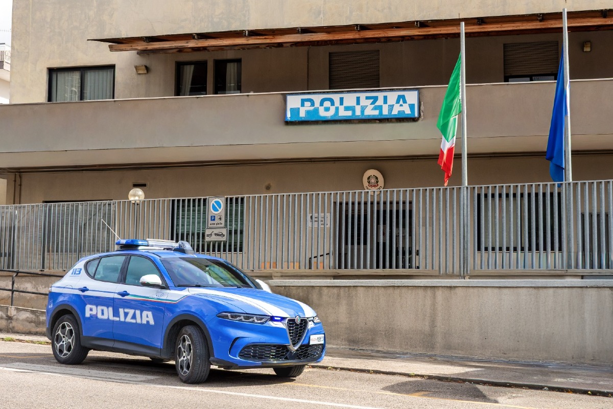 Formia - Divulga video intimo per vendicarsi della ex, allontanamento e braccialetto per un giovane - 