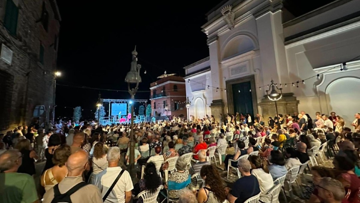 Lanuvio, gran finale del Monolite Summer Fest con Simona Molinari ed i Black Ball Boogie! - 