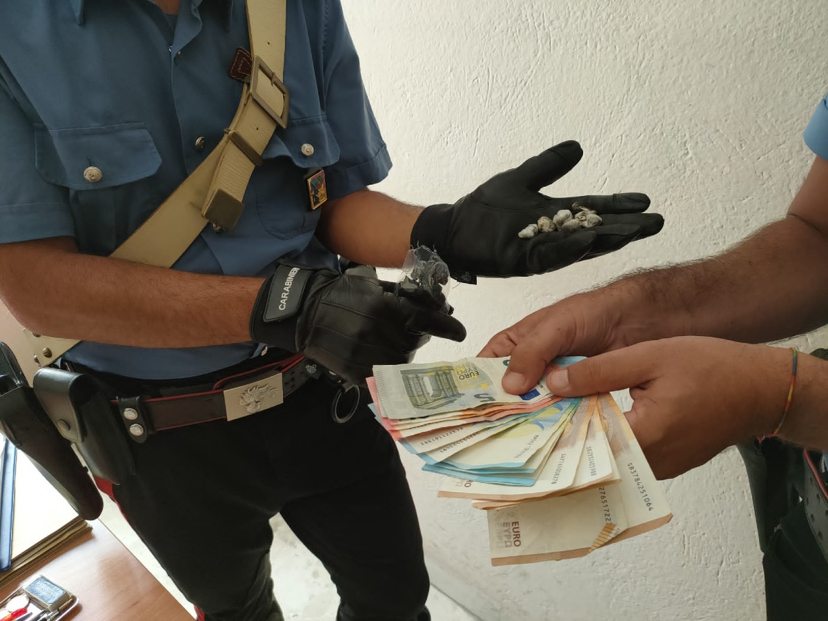 Carabinieri Roma - controlli e sequestri di droga