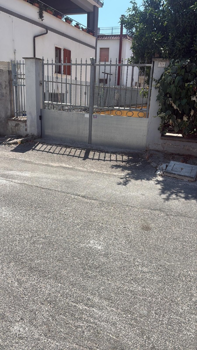 Aprilia_stalli a pagamento_foto Multiservizi