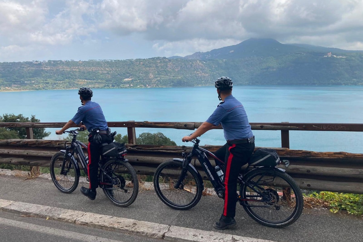 CASTEL GANDOLFO - Le pattuglie dei Carabinieri in Ebike 