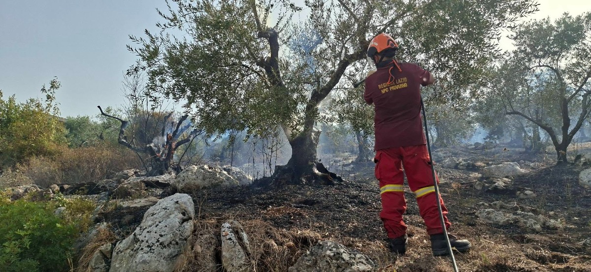 Incendi tra Priverno e Sezze - Protezione Civile
