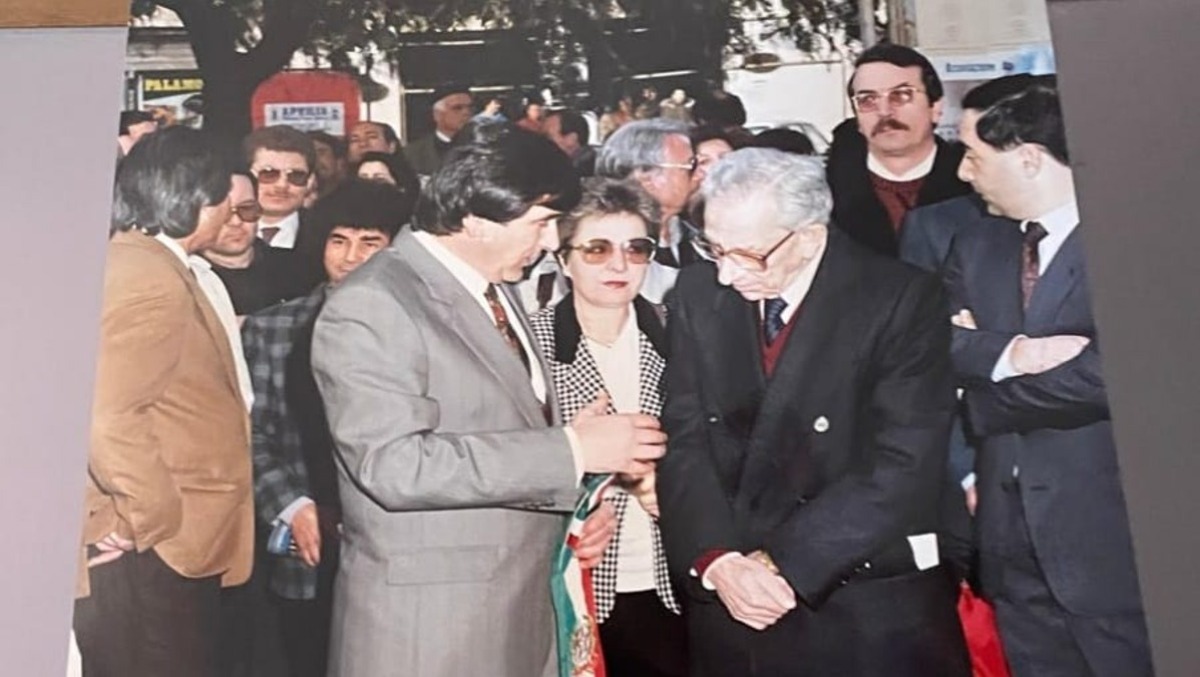 Aprilia - Sala Manzù, la moglie dell'ex sindaco Meddi: "Ecco le foto dell'intitolazione"  - 