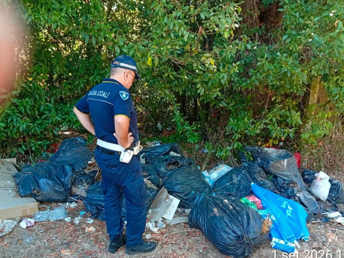 Lanuvio - Lotta all'abbandono dei rifiuti, interventi in via Mola Vecchia e via Fosso del Presciano - 