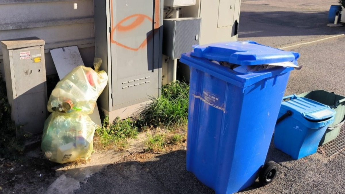 Mancato ritiro dei rifiuti: inizio di settembre amaro per alcuni cittadini di Aprilia. - 