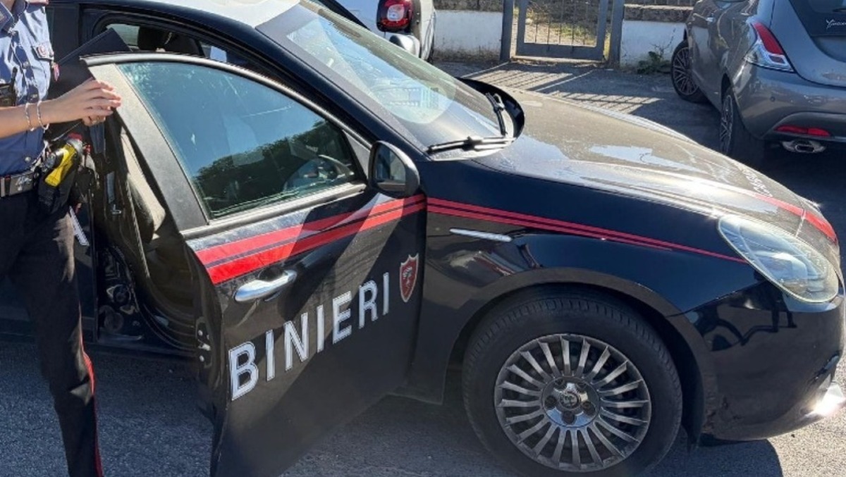 Aprilia - Bambini maltrattati, morsi di topi e sigarette spente addosso: arrestato il compagno della madre - 