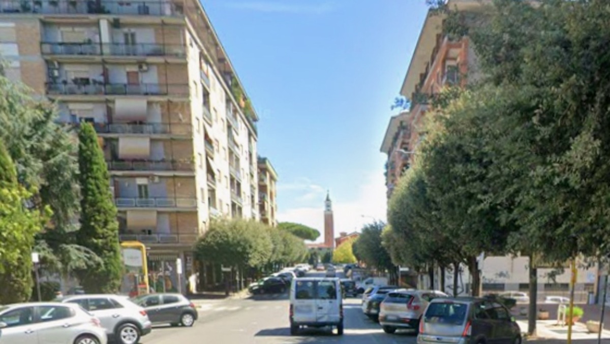 Aprilia - Anziano avvicinato da 4 soggetti e rapinato del portafoglio - 
