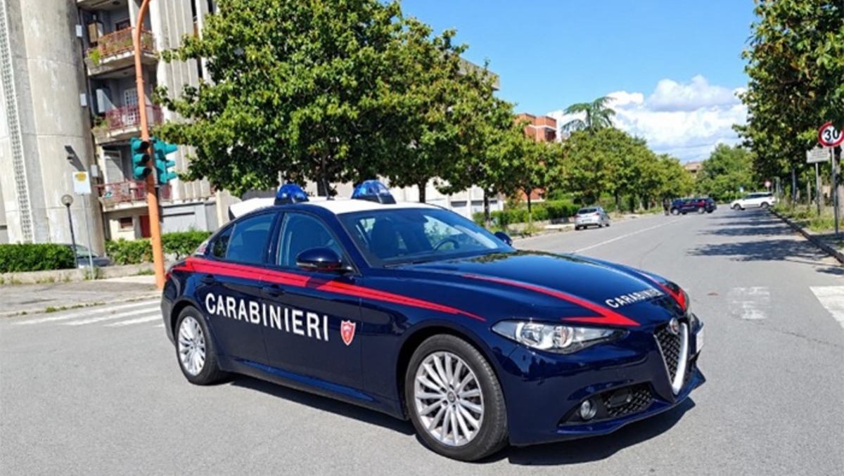 Aprilia, spaccio di crack e cocaina e occupazione abusiva: i Carabinieri arrestano un 43enne. - 