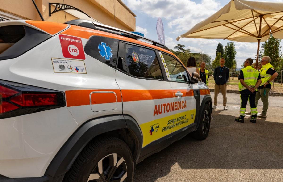 L'Istituto Zooprofilattico del Lazio accoglie una postazione Ares 118 e l'Unità di Apicoltura  - 