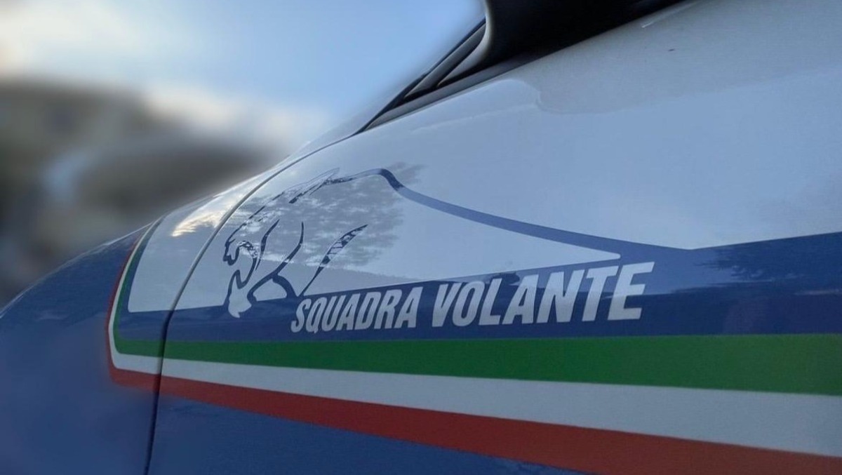 Latina, attentato incendiario all'autolavaggio. Il gestore, ancora dentro, sventa il rogo. - 