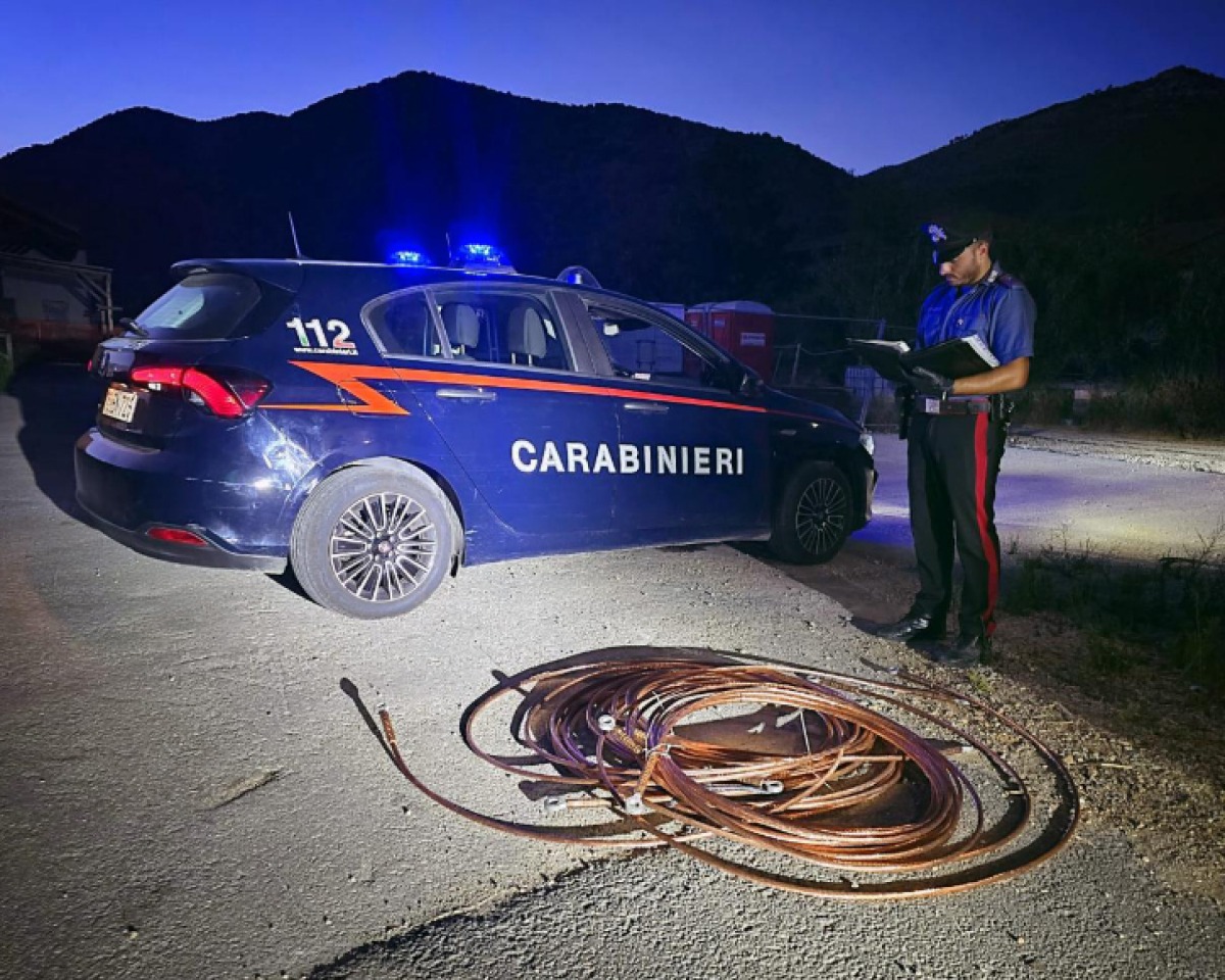 Rubano rame da un cantiere ferroviario a Sezze, arrestati - 