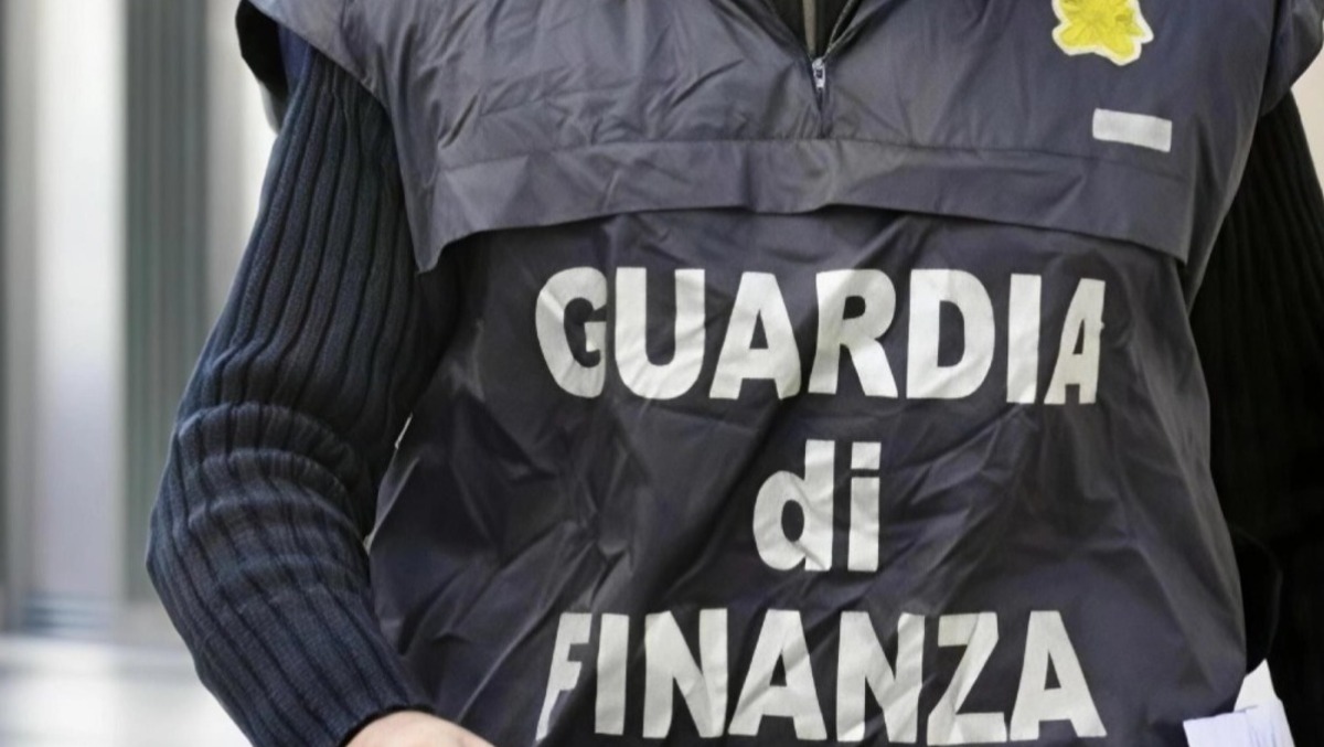 Alta Velocità e Camorra: un pontino tra i 49 indagati nell'inchiesta della DDA di Napoli. - 