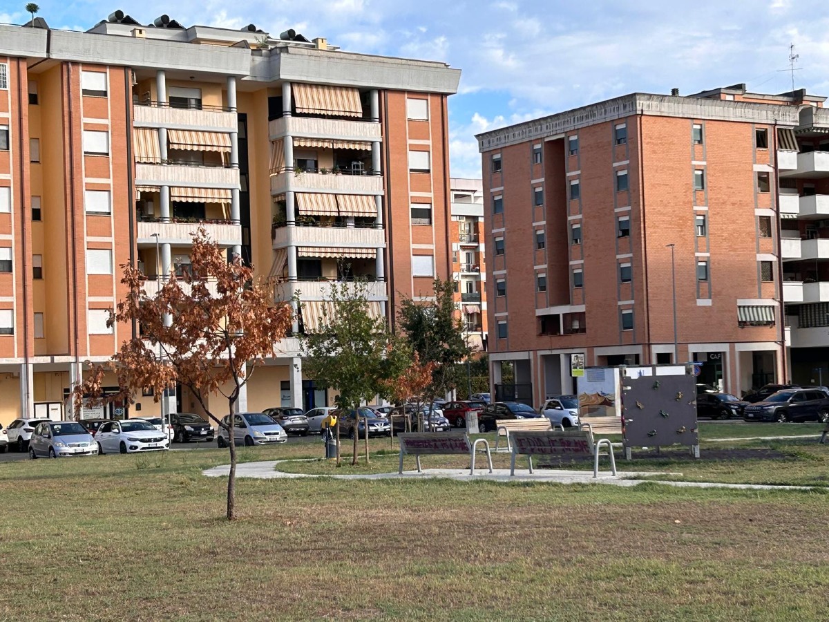 Latina, Piazza Ilaria Alpi nel degrado: depositata petizione popolare - 