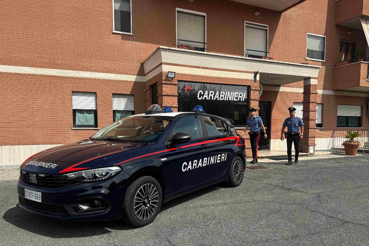 Ciampino - Tentata estorsione ad un ingegnere, 3 traslocatori olandesi arrestati - 