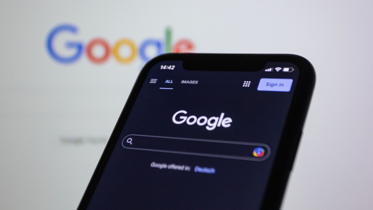 Cosa succede davvero quando clicchi su “Cerca” online - 
