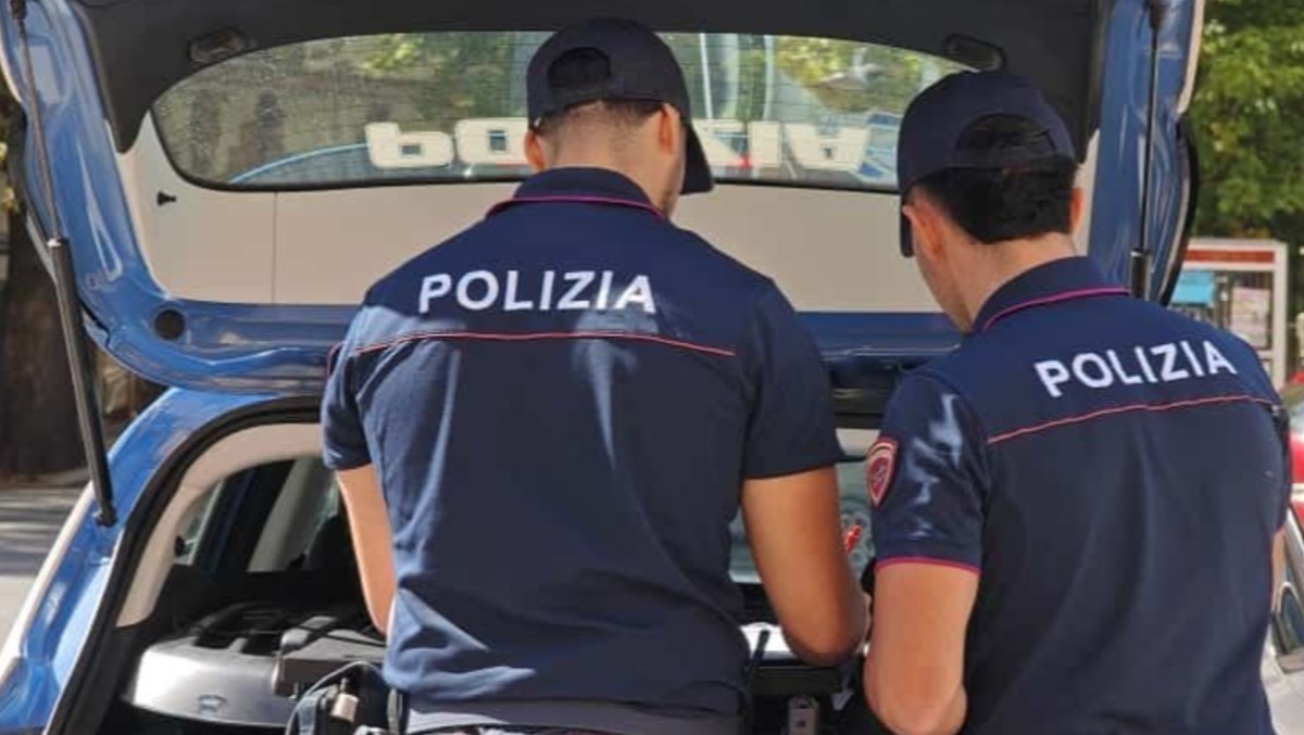 Omicidio a Latina, caccia ai killer. Trovata a Campo Boario la Kia Picanto dell'agguato. - 
