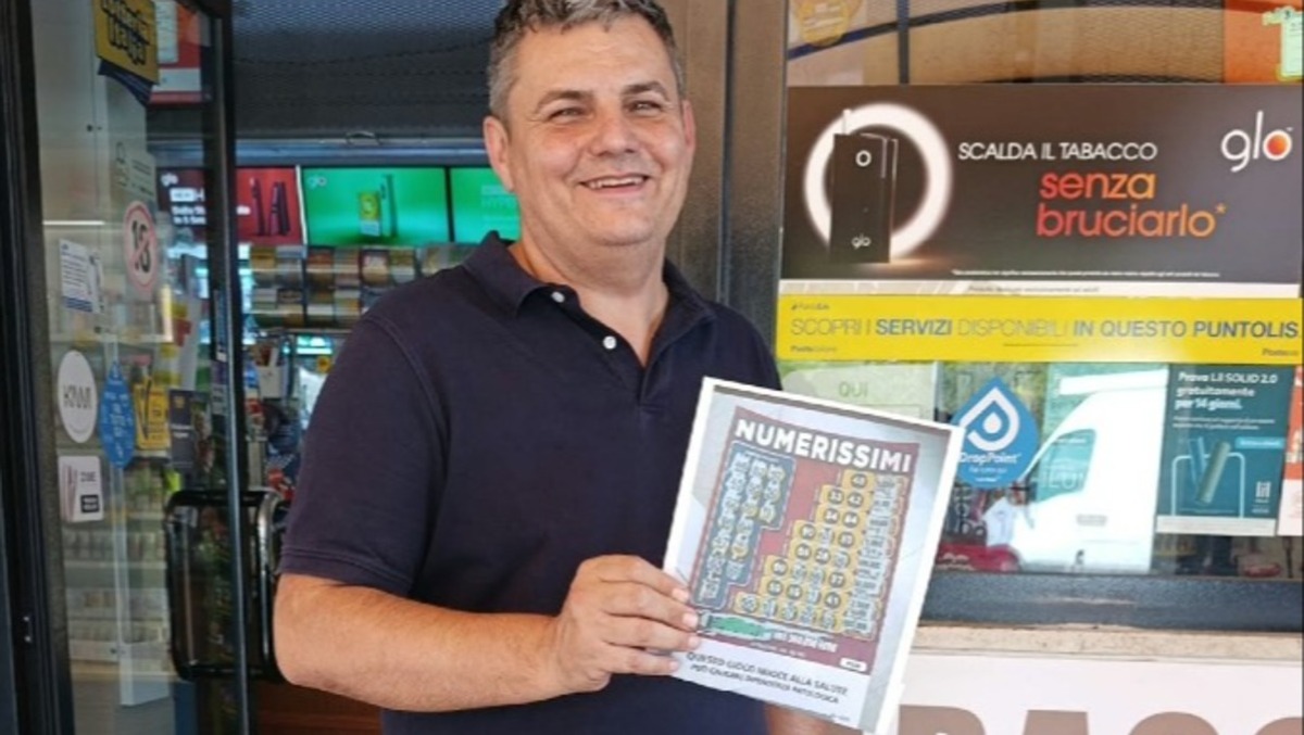 Aprilia, ordina caffè, cappuccino ed un “grattino”: vince 500mila euro! - 