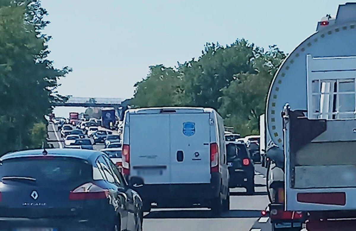 Code questa mattina sulla Pontina per un incidente.  - 