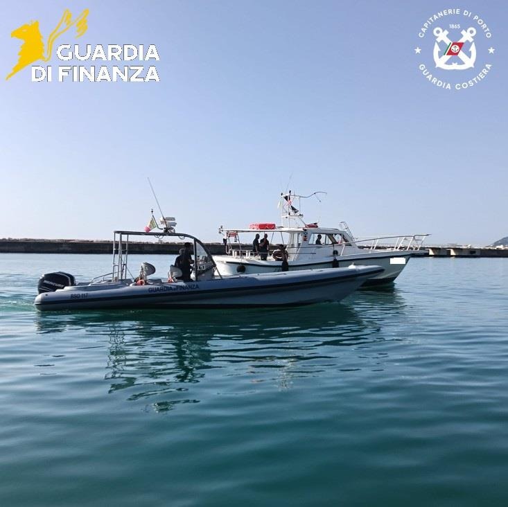 Finanza_imbarcazione rubata a Gaeta
