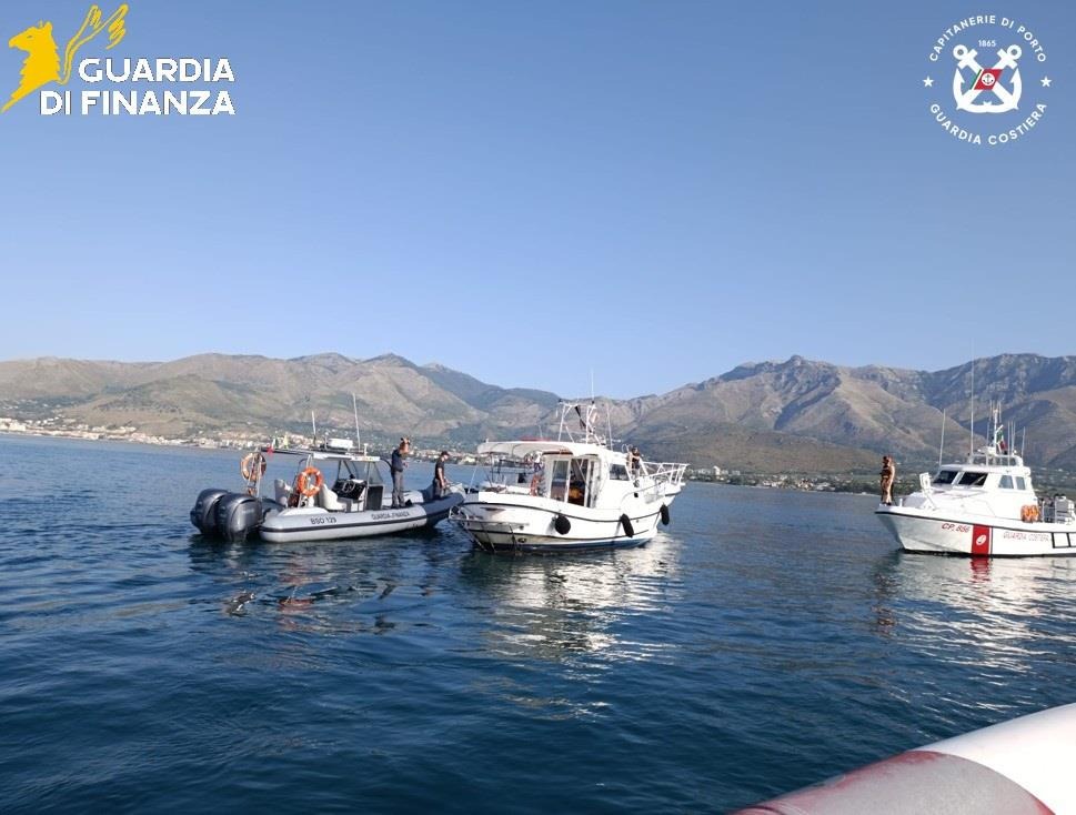 Finanza_imbarcazione rubata a Gaeta