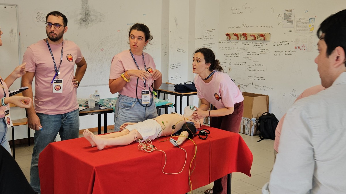 Pediatric Simulation Games - a Latina