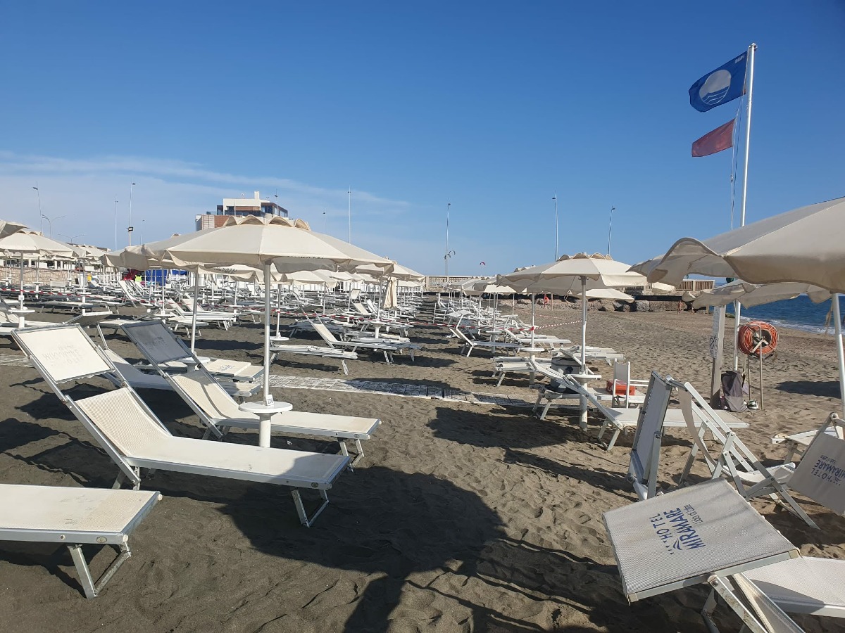Sequestro spiaggia Provincia_Miramare Latina