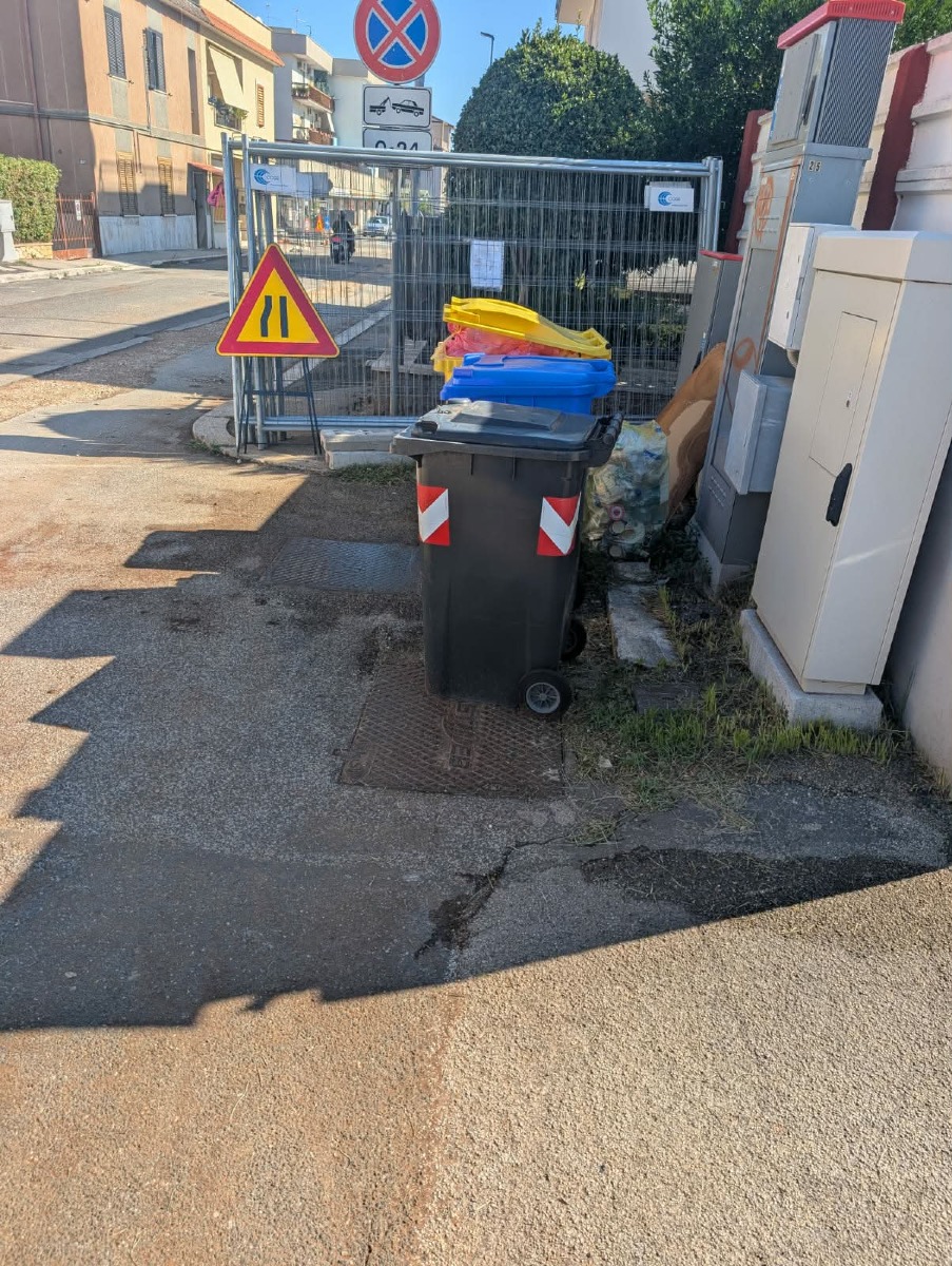 Aprilia_via degli Olmi_mastelli pieni