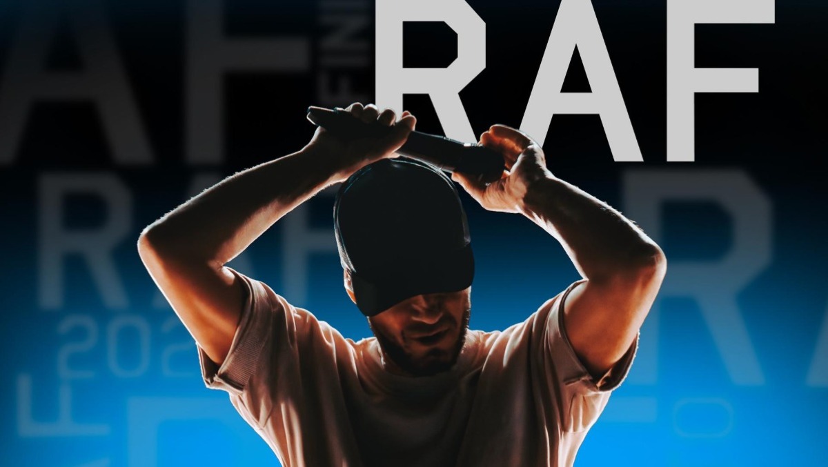 Problema alla faringe, posticipato al 2027 il tour di RAF - 
