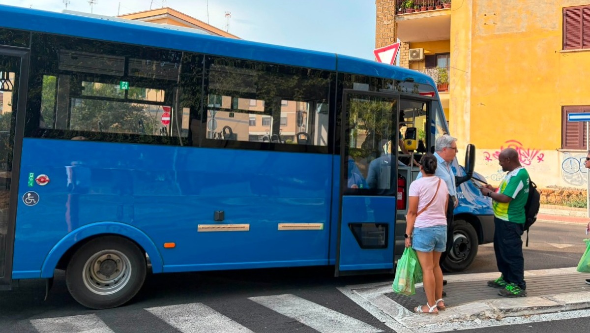 TPL a Cisterna, il sindaco Mantini firma 4 ordinanze: “Subito la Linea 6 per Collemarcaccio e Olmobello”. - 