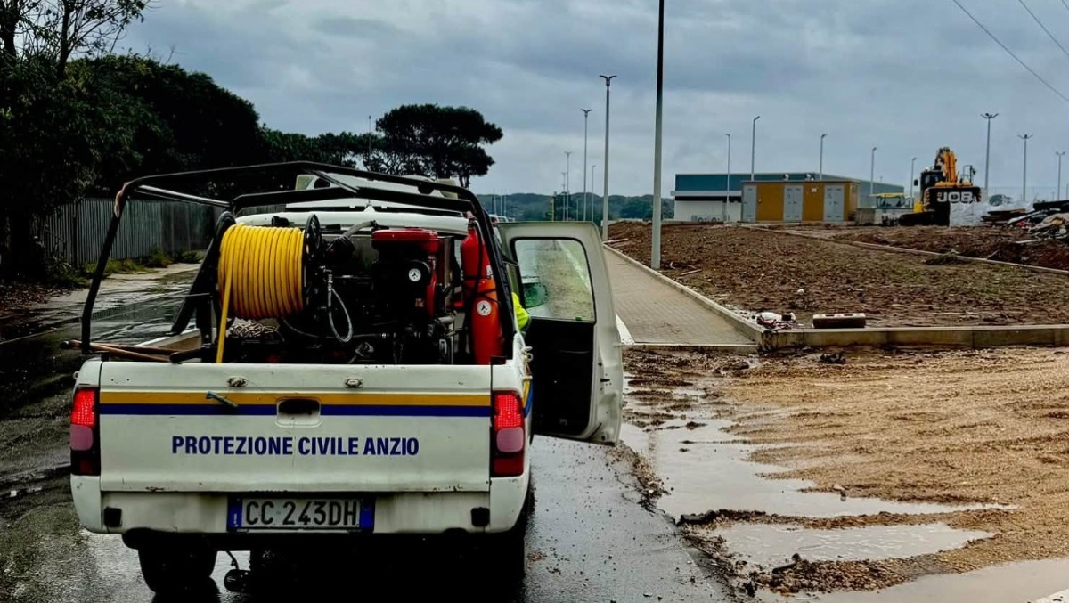 Anzio - Maltempo, emanata allerta arancione: domani scuole chiuse - 