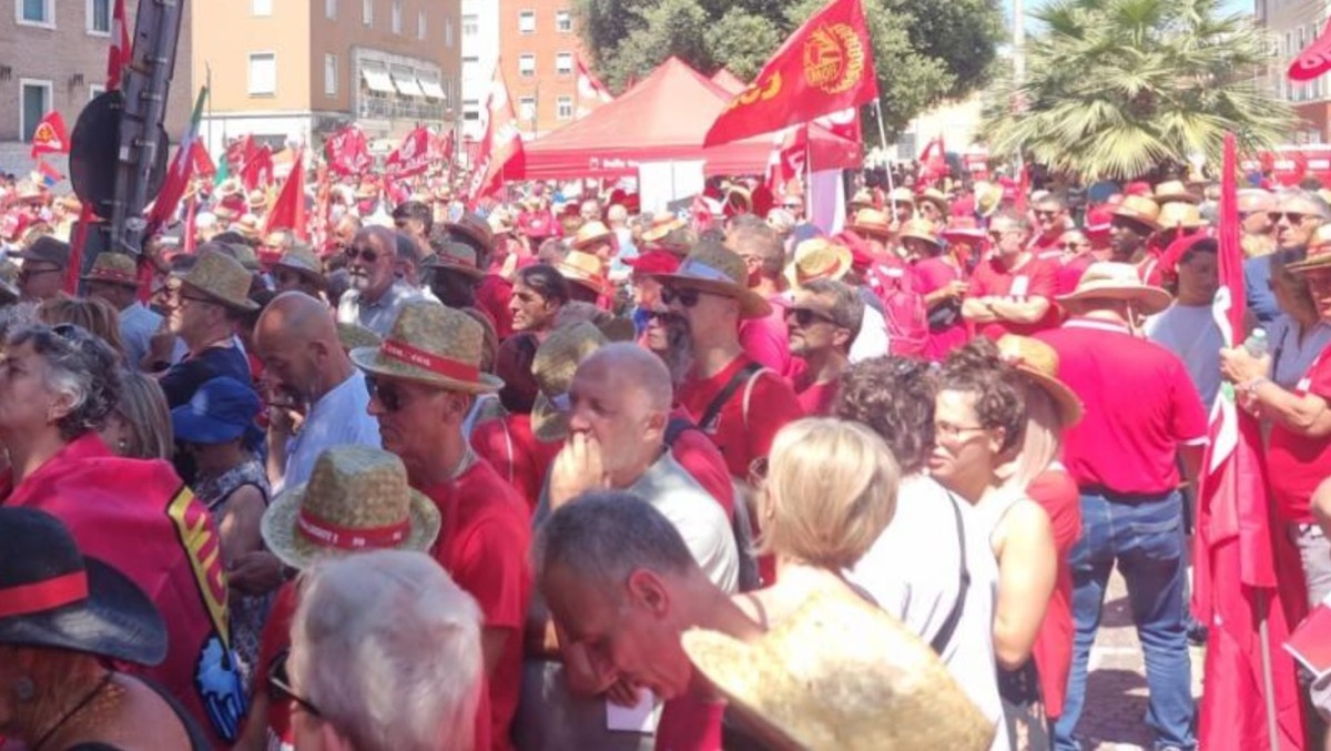 "Più salari e meno precarietà": il 17 ottobre in piazza a Roma. La CGIL Frosinone Latina prepara il corteo - 