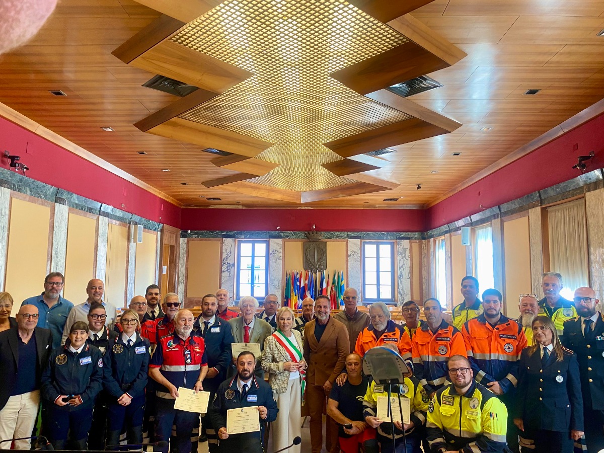 In Comune a Latina l'omaggio alla Protezione Civile  - 