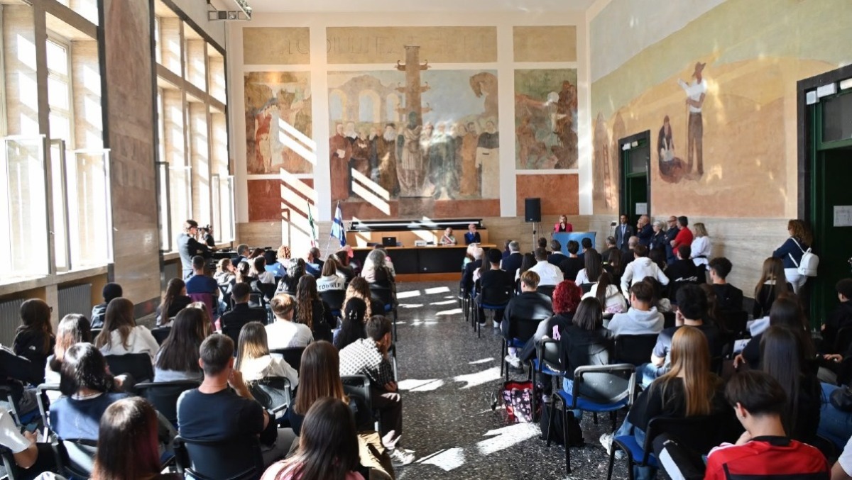 Latina, completato il recupero milionario della storica “Aula Magna del “Vittorio Veneto”. - 