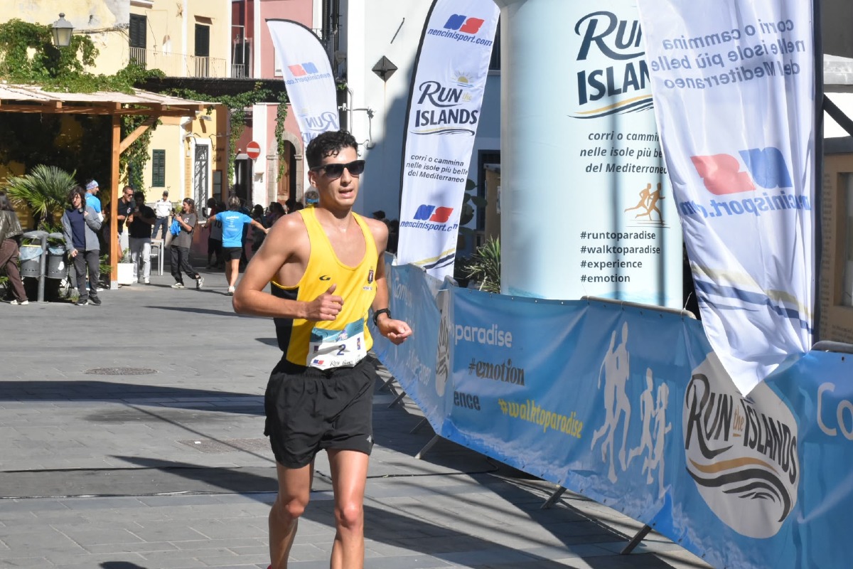 RUN4EU, A Ventotene il primo squillo è di Carraroli - 