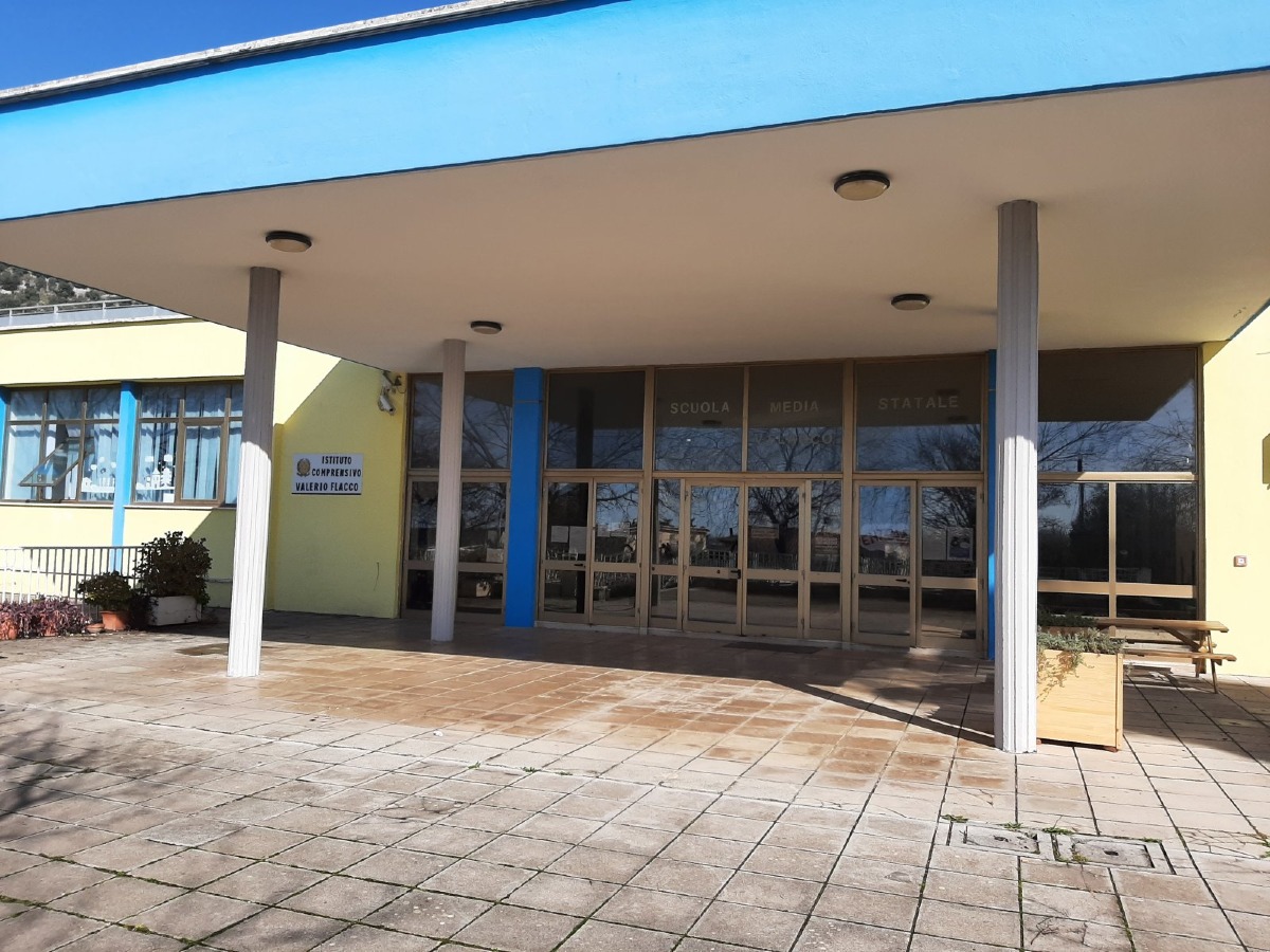 Sezze - L'Istituto "Flacco" avverte le famiglie di una truffa: "Nessuna richiesta di pagamento" - 