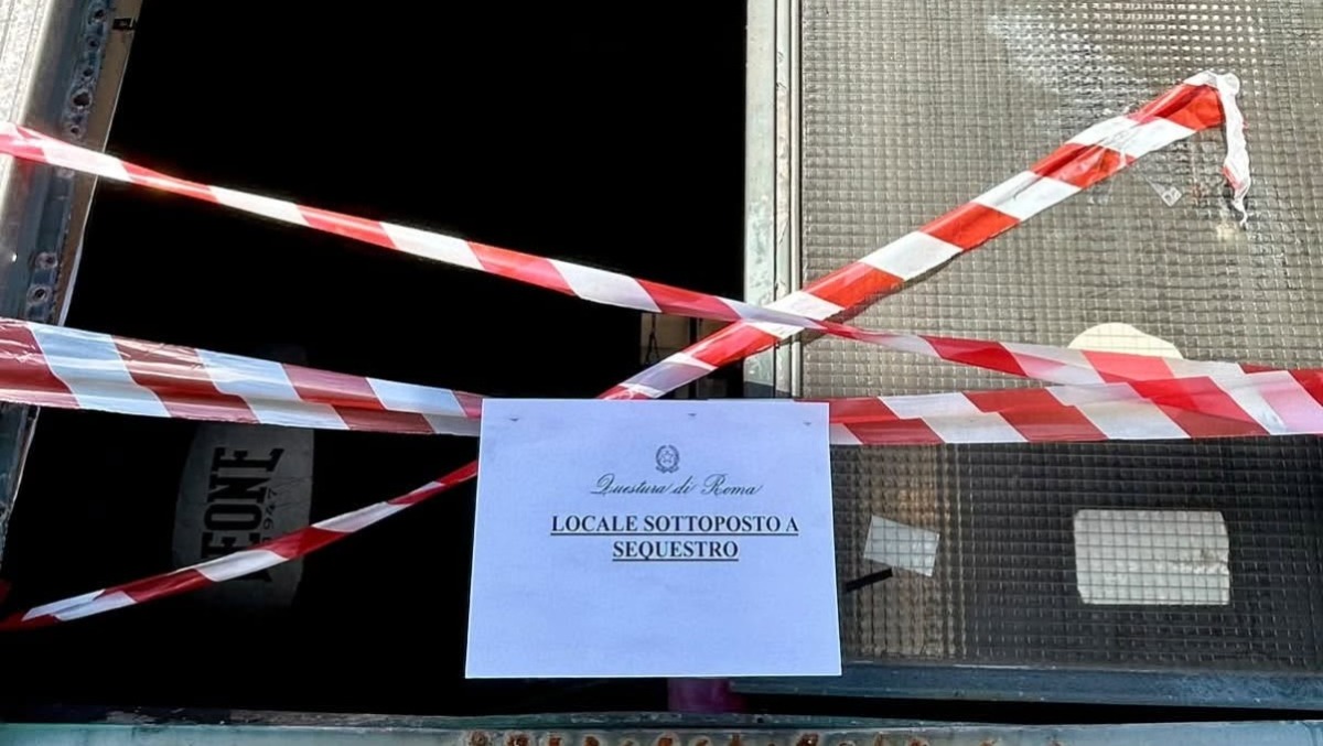 Velletri - Incendio alla Palestra Popolare, i titolari: "Qualcuno ha appiccato il fuoco" - 