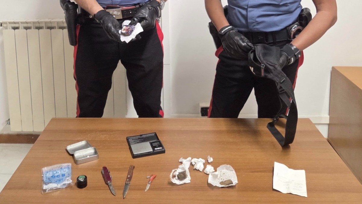 Fermato a Tor San Lorenzo con la droga, 26enne in arresto - 