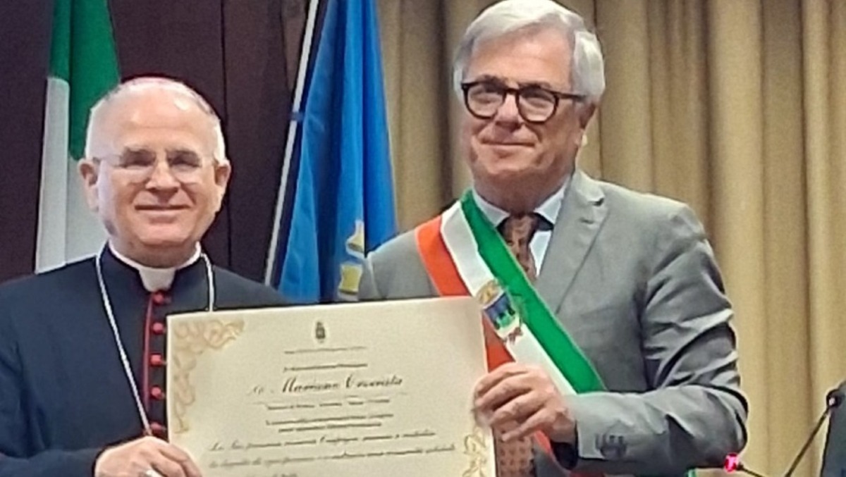 Il Vescovo Crociata in visita pastorale al Comune di Cisterna. - 