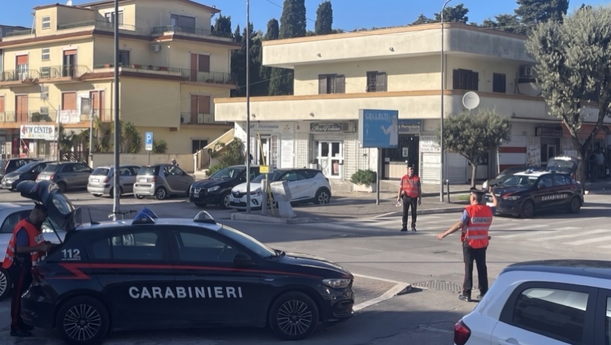 Nettuno, tre arresti nel maxi blitz dei Carabinieri. Recuperati oltre 500 grammi di crack e cocaina.  - 