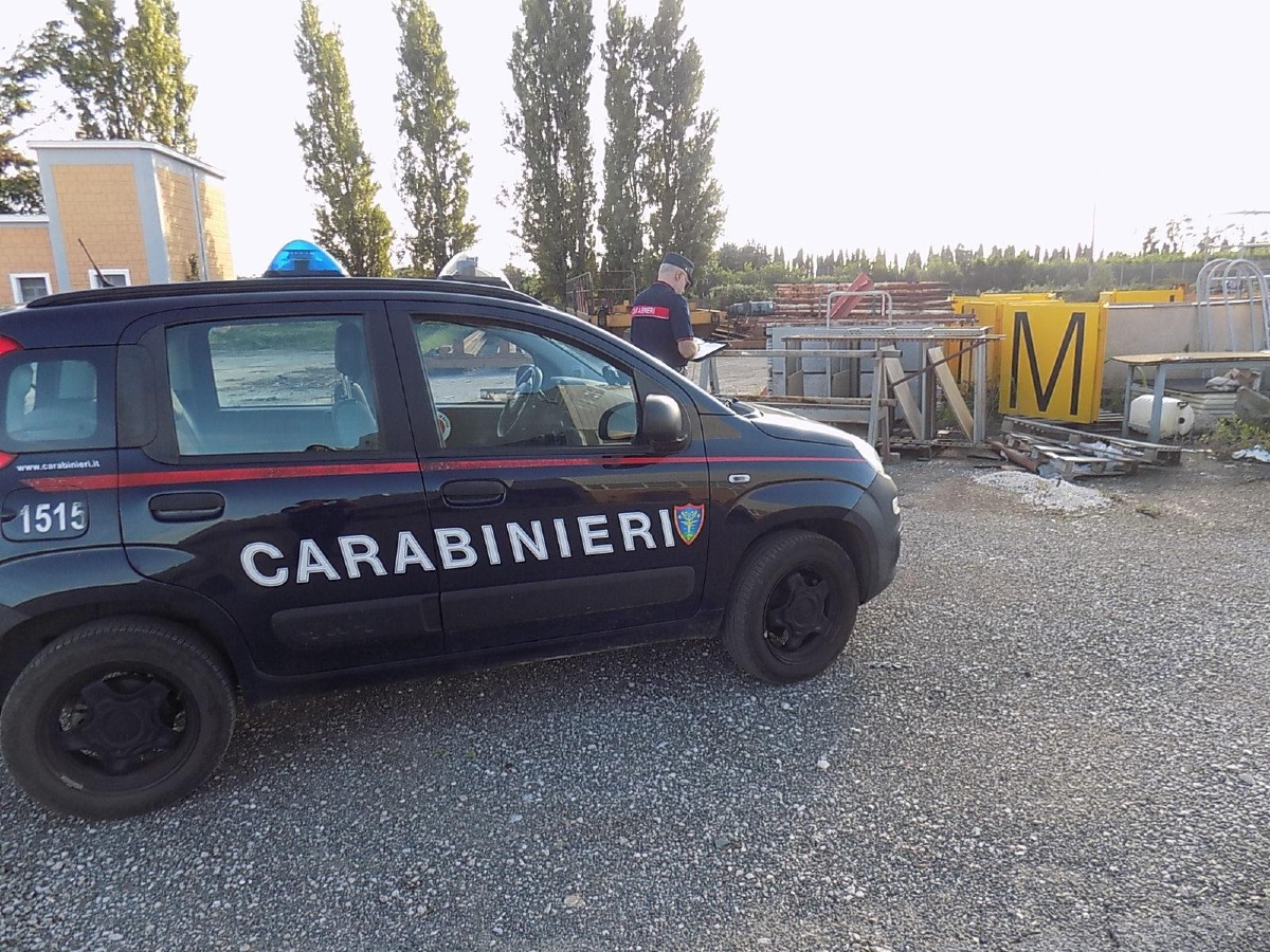 Cisterna, deposito merci senza sistema di raccolta acque piovane: la denuncia  - 