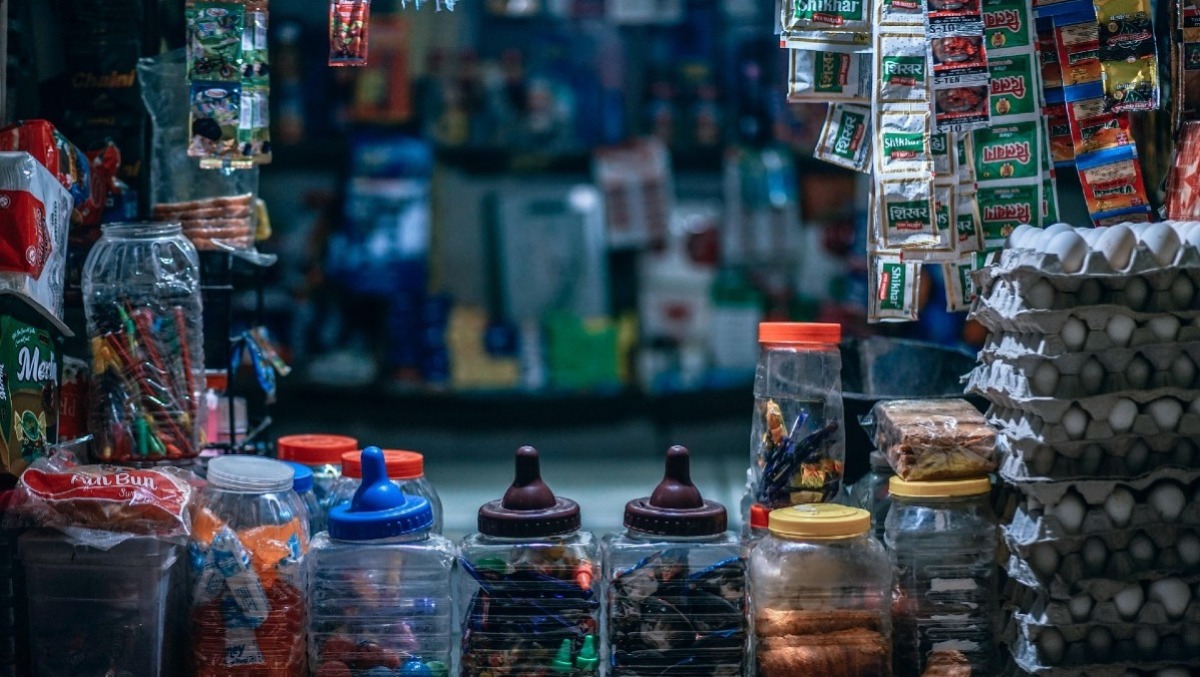 Movida ad Albano, scatta l’ordinanza per la chiusura notturna dei minimarket. - 