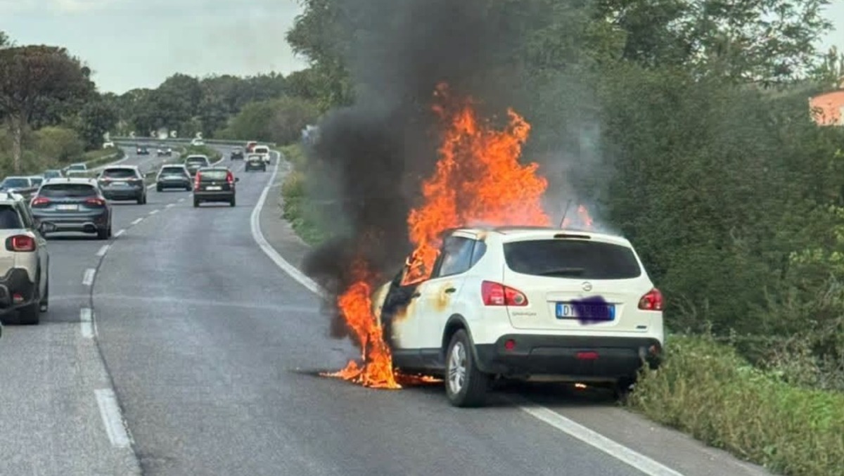 Pontina, dopo l'incendio d'auto code in aumento per un incidente  - 