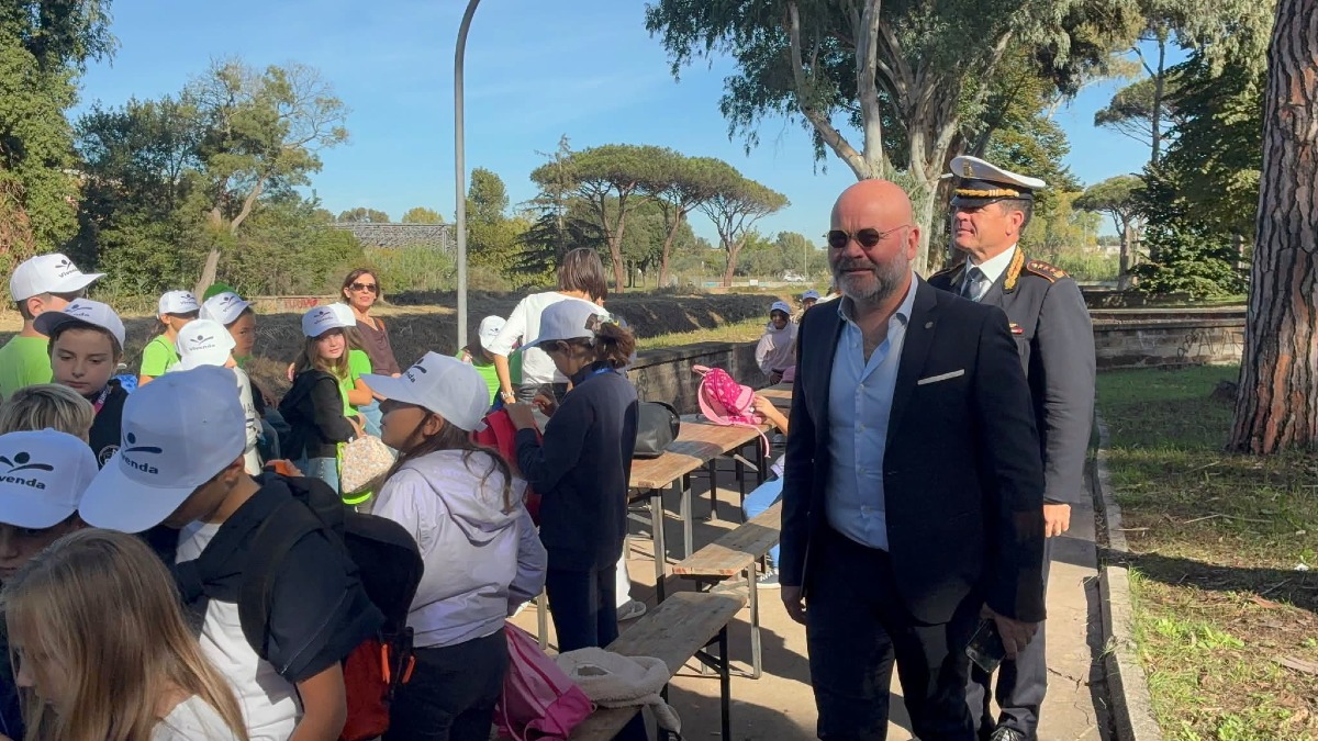 Nettuno_alunni incontro Protezione Civile
